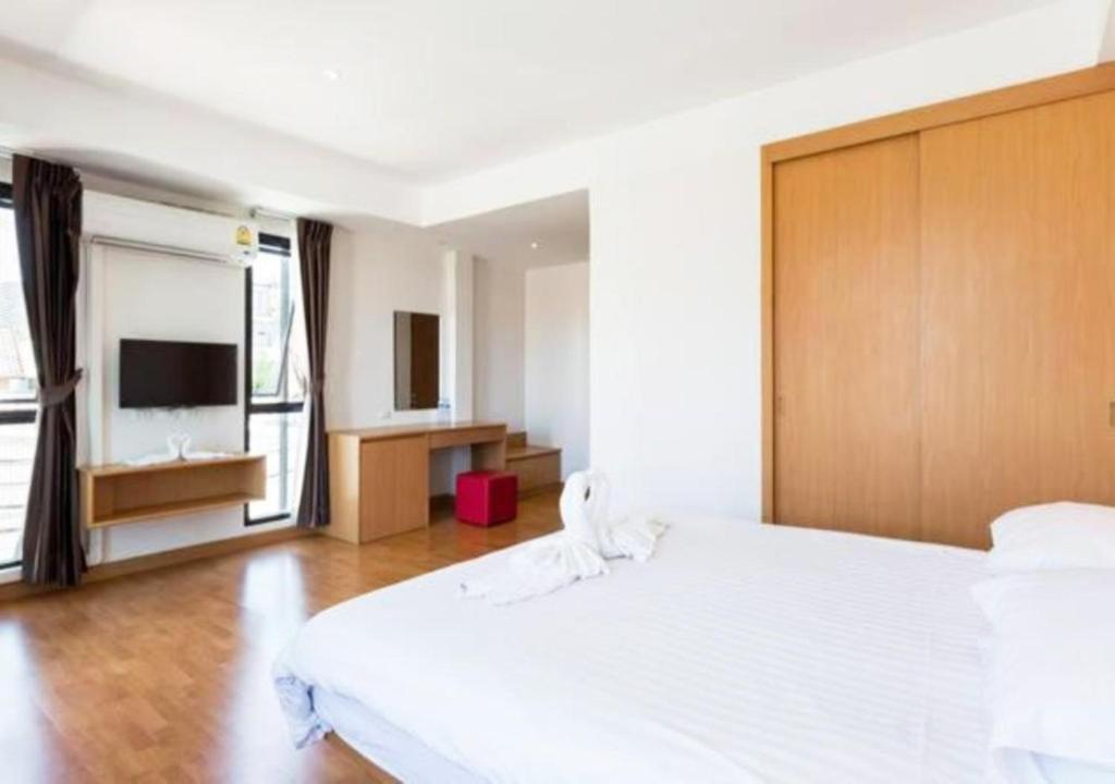 Buk Inn Hotel Sha Plus Kamala Beach Exterior photo